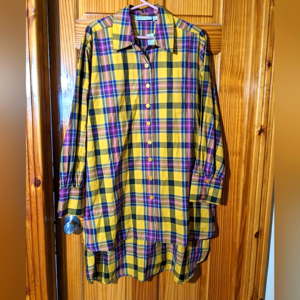 NEW York & Company Hi-Lo shirt, NEW with tags, XXL. FINAL PRICE💧💧💧💧